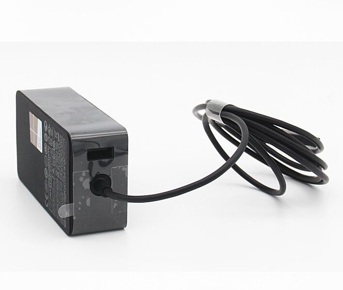 43W 12V 3.6A Microsoft 1514 Netzteil + Frei Ladekabel