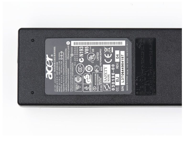 19V 4.74A 90W Acer 1551-32B2G32nrr 1551-K62B4G32NKI Netzteil + Kabel